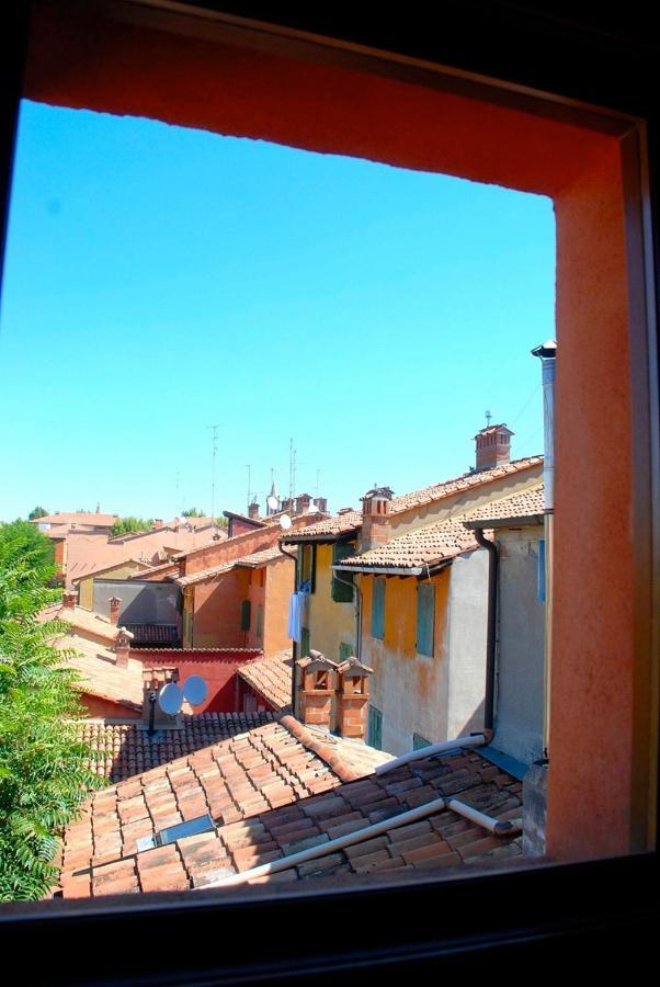 Pisolo In Citta Casa Vacanze Nel Centro Storico Bologna Exterior photo